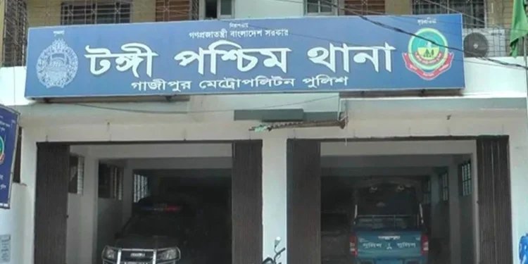 টঙ্গীতে বিএনপির অফিস ভাঙচুর করে স্বেচ্ছাসেবক দল নেতাকে মারধর