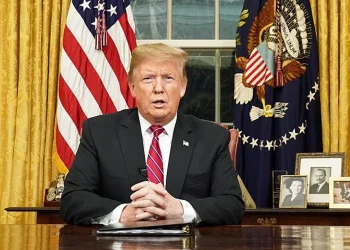 কংগ্রেসকে পাশ কাটিয়ে নির্বাচন সংস্কারের হুমকি ট্রাম্পের