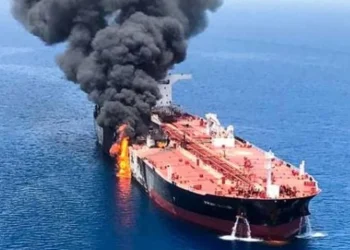 হরমুজ প্রণালিতে জাহাজে হামলা