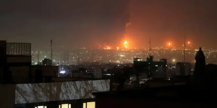 যুক্তরাষ্ট্র-ইসরাইল ও ইরানে হামলা পাল্টা হামলায় কোন দেশে কত নিহত