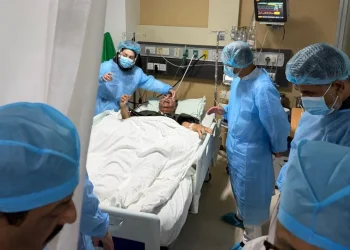 মির্জা আব্বাসকে দেখতে হাসপাতালে প্রধানমন্ত্রী তারেক রহমান