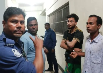 শ্রীপুরে আসামি ছিনিয়ে নিতে হামলা, ৭ পুলিশ আহত