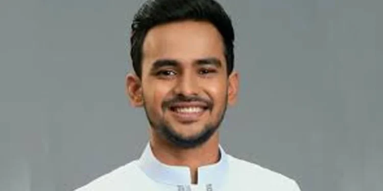 সন্ধ্যায় রবীন্দ্র সরোবরে গান গাইবেন আসিফ মাহমুদ