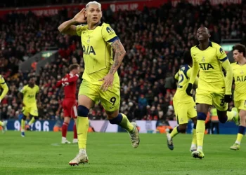 শেষ মুহূর্তের গোলে লিভারপুলকে আটকাল টটেনহ্যাম