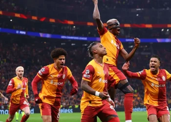 স্লটের শততম ম্যাচে হারের তিক্ত স্বাদ পেল লিভারপুল